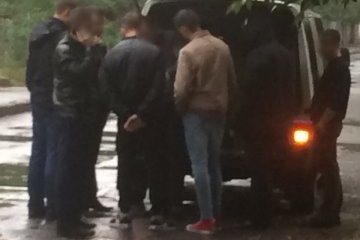 Киберполицейских взяли "на горячем" - с 50 тысячами взятки
