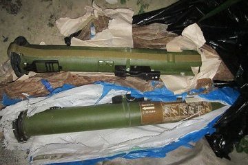 Мешканець Ніжина ховав за хатою дві РПГ