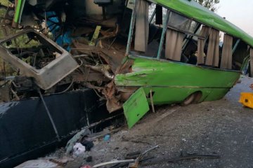 У потрійному ДТП на мосту через Сіверський Донець постраждали 23 людини