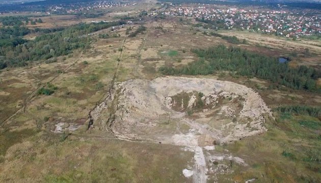 За Стебницьким проваллям на Львівщині слідкуватимуть з космосу За Стебницьким проваллям на Львівщині слідкуватимуть з космосу