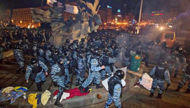 Річниця побиття студентів на Майдані: Хочу, щоб покарали тих, хто підняв кийки на дітей Річниця побиття студентів на Майдані: Хочу, щоб покарали тих, хто підняв кийки на дітей