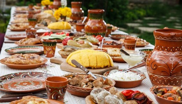 Смаколики буковинської кухні Смаколики буковинської кухні