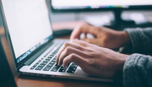 HelpSMI Helps Me;) - в Україні з'явилася програма, яка значно полегшує роботу журналістів і прес-служб HelpSMI Helps Me;) - в Україні з'явилася програма, яка значно полегшує роботу журналістів і прес-служб