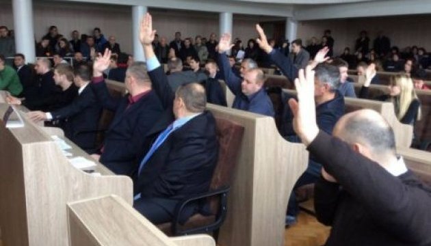 Міськрада Черкас спромоглася на бюджет, але вирішила саморозпуститись Міськрада Черкас спромоглася на бюджет, але вирішила саморозпуститись