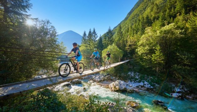 Словенія розігрує велоподорож країною Словенія розігрує велоподорож країною