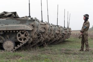 БМП-1АК провели учебные стрельбы на ровенском полигоне