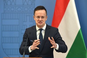 І знову - шантаж Угорщини… Може, Україні до суду подати?