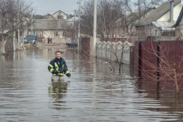 На Чернігівщині через паводок та льодохід закрили міст