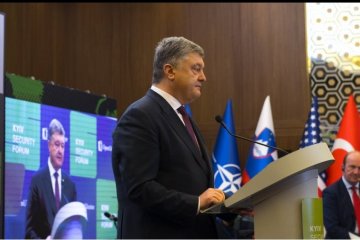 Порошенко: Лучшей возможности для сближения с ЕС и НАТО не будет