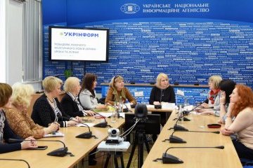 За проектом посилення ролі жіноцтва у політиці пройшли навчання 128 українок