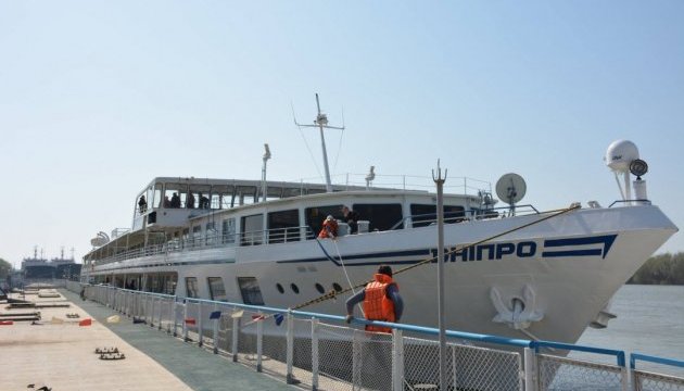 Теплоходи української судноплавної компанії виконають влітку близько 100 круїзів Теплоходи української судноплавної компанії виконають влітку близько 100 круїзів