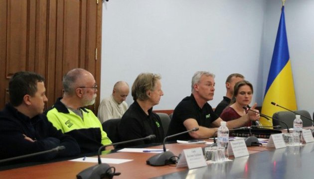 Рятувальники Херсонщини отримають обладнання та інструкторів зі США Рятувальники Херсонщини отримають обладнання та інструкторів зі США