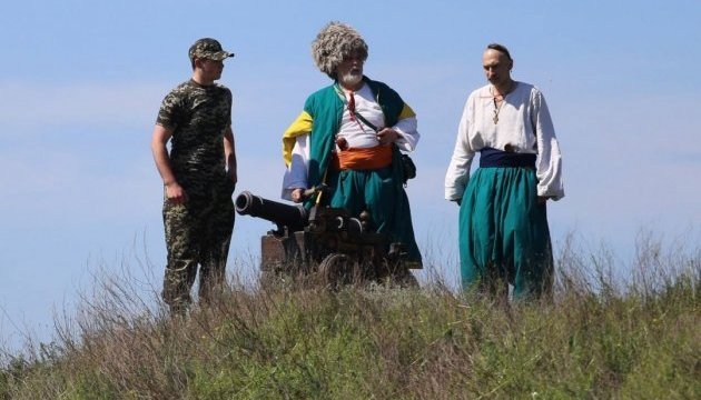 Проезд на открытие туристического сезона на Каменской Сечи сделали бесплатным Проезд на открытие туристического сезона на Каменской Сечи сделали бесплатным