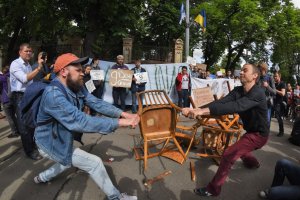 A protest rally held in Kyiv in support of political prisoners