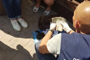 Вимагати гроші в аграріїв допомагав посадовець Держпродспоживслужби