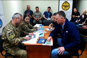 Хуга просять вплинути на окупантів, аби ті припинили обстрілювати цивільних