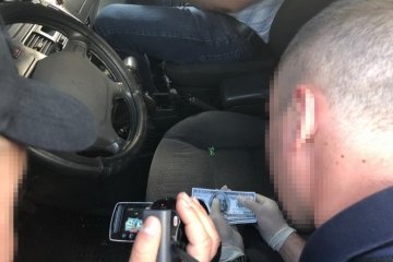 На взятке поймали руководителя одного из райотделов полиции Днепропетровщины
