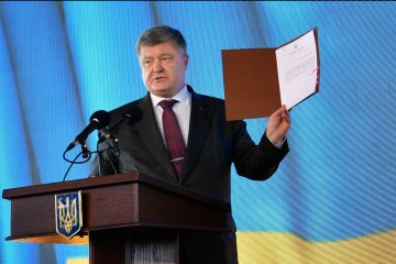 Poroschenko unterzeichnet Gesetz zur Unterstützung ukrainischen Schiffbaus