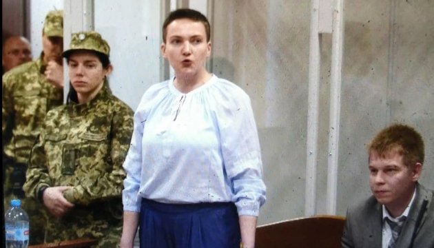 Савченко объяснила, почему разорвала соглашения с адвокатами Савченко объяснила, почему разорвала соглашения с адвокатами