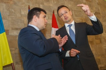 За закритими дверима: міністри України та Угорщини обговорють освітній закон