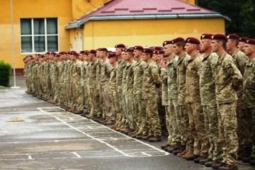 Іноземні інструктори підготували ще батальйон українських десантників