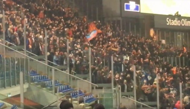 УЄФА не покарав «Рому» за прапор «ДНР» УЄФА не покарав «Рому» за прапор «ДНР»