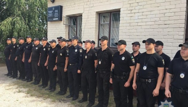 На Херсонщині до курортного сезону відкрили додаткові поліцейські станції На Херсонщині до курортного сезону відкрили додаткові поліцейські станції