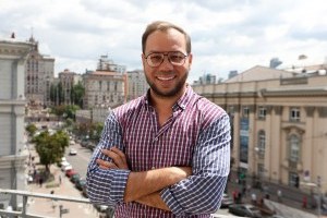 Андре Тан: Западная Украина любит все спокойное, минималистское, а восточная - горох, полоски и красные платья