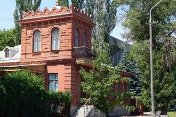 У Дніпрі можна відправитися на екскурсію з ліхтариком