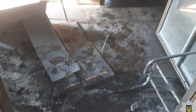 Поліція відкрила справу через пожежу в кам'янській газеті Поліція відкрила справу через пожежу в кам'янській газеті