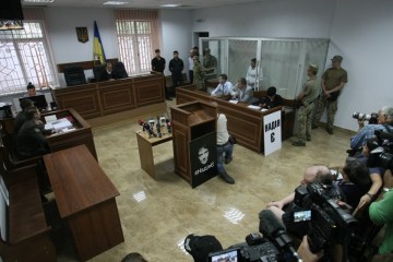 "Я вам не доверяю": адвокат Савченко заявил судье отвод