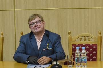 Обговорення та презентація: Жемчугов їде в Одесу до студентів
