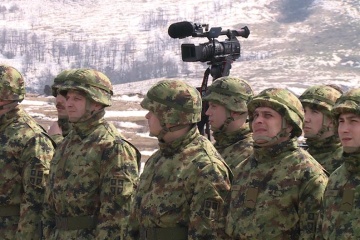 Президент Сербії скасував стан бойової готовності для армії
