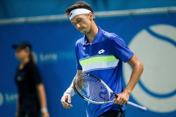 Стаховский проиграл французу Симону на старте турнира ATP в Антверпене