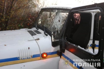 На Рівненщині бурштинокопачі закидали камінням поліцію