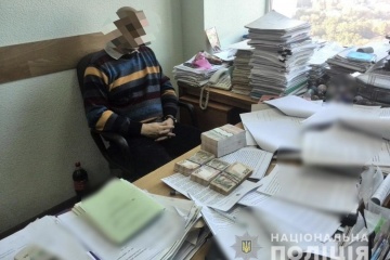 Чиновник Госагентства автодорог брал взятки по полмиллиона
