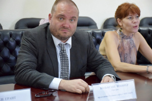 Щодо дуже вже дивних зустрічей представників СММ ОБСЄ