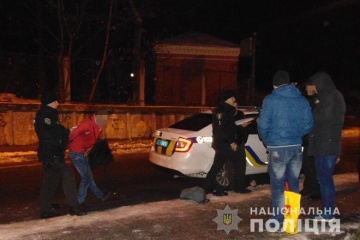 За розбійний напад на перехожого у Києві чоловік може отримати до 7 років