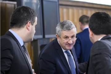 Экс-министру юстиции Румынии напомнили его непристойное поведение — обрисовали виллу