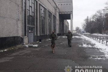 В Дніпрі шукають вибухівку на трьох вокзалах і в метро
