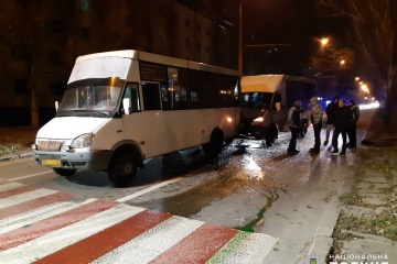 В Николаеве столкнулись две маршрутки, четверо пострадавших