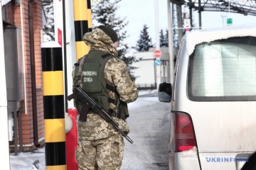 Україна обмежила в'їзд чоловікам із РФ віком від 16 до 60 років