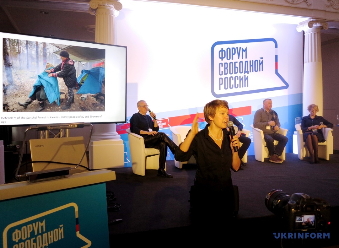 Страх санкцій в «обложеній фортеці». РФ сьогодні
