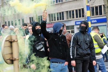У Франції — "чорний вівторок" через протести ліцеїстів