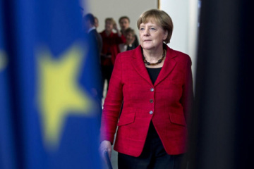 Merkel: EU can’t accept ‘actual claims’ of Moscow to Sea of Azov
