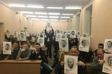 Київські студенти провели флешмоб на підтримку бранців Кремля