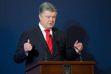 Порошенко завтра дасть прес-конференцію