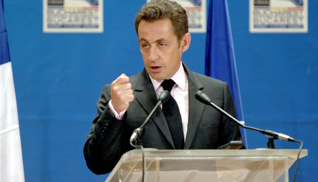Шанси на президентство Саркозі зменшуються – український посол
