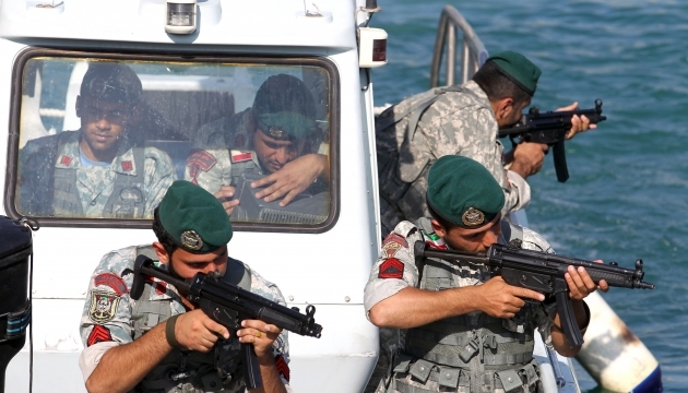 Іран розпочав військові навчання у Перській затоці