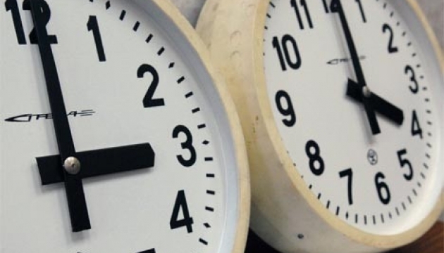 Ukraine moves to daylight-saving time Ukraine moves to daylight-saving time